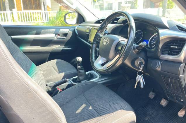 Hilux Revo Smart Cab 2.4 E  Plus Prerunner (MY18) MT - ภาพย่อที่ 23