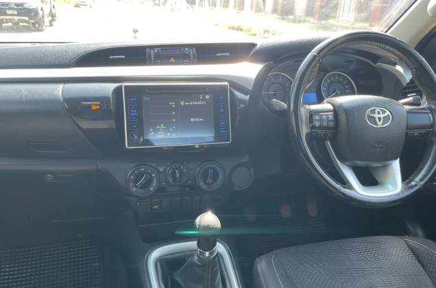 Hilux Revo Smart Cab 2.4 E  Plus Prerunner (MY18) MT - ภาพย่อที่ 27