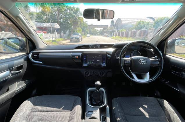 Hilux Revo Smart Cab 2.4 E  Plus Prerunner (MY18) MT - ภาพย่อที่ 26