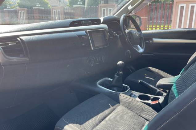 Hilux Revo Smart Cab 2.4 E  Plus Prerunner (MY18) MT - ภาพย่อที่ 24