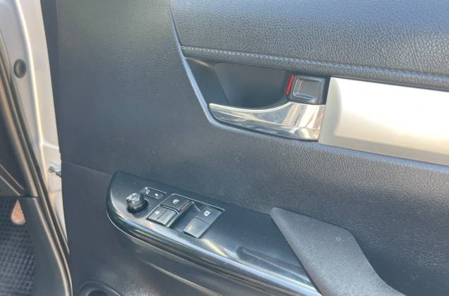 Hilux Revo Smart Cab 2.4 E  Plus Prerunner (MY18) MT - ภาพย่อที่ 20