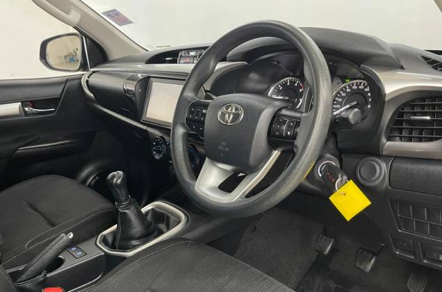 Hilux Revo Double Cab 2.4 Entry Prerunner (MY20) MT - ภาพย่อที่ 35
