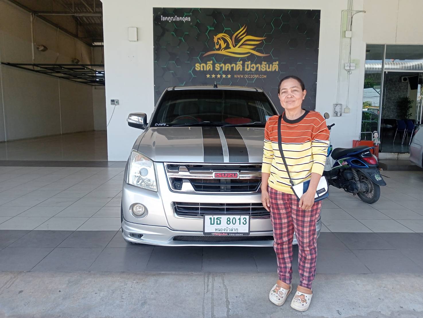 D-Max Spacecab SLX 2.5 i-TEQ Super Titanium Speed X-series MT*